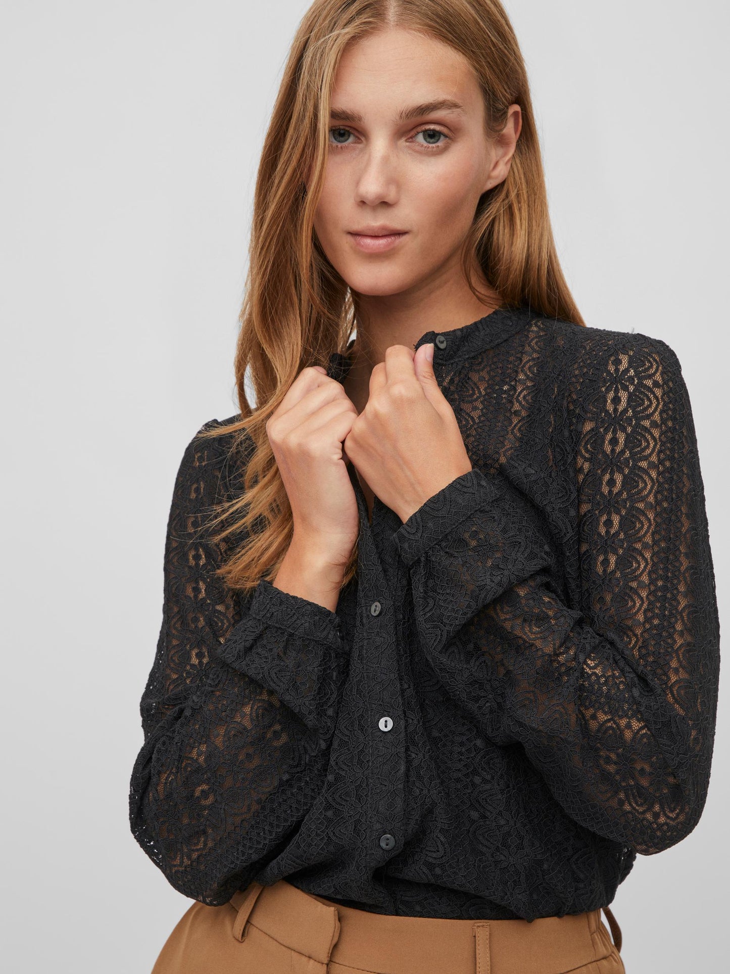 Vila Vichikka lace shirt 14082977 Black